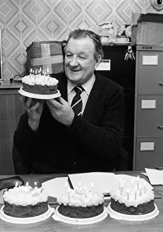 00565 Prints: Celebrations for Liverpool manager Bob Paisley as he celebrates completing 43 years