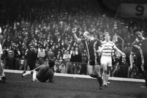 Celtic 3-0 Dundee, Scottish Premier league match at Celtic Park