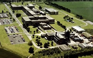 Images Dated 25th March 1998: CENTRE FOR APPLIED MICROBIOLOGY AND RESEARCH FROM THE AIR MARCH 1998 FEATURE BY