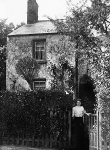 00593 Prints: A centuries old cottage, possibly the oldest in Cardiff