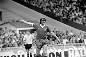 Charity Shield: Manchester United v. Liverpool F. C. August 1977 77-04358-039