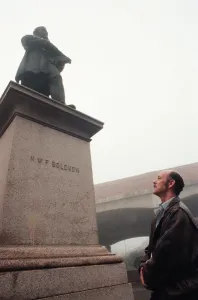 Charles Bolckow and wife Gliceria, visit the statue of his great, great, grandfather