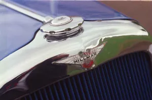 Charles Kelly with his 1934 Hillman Minx Sports Tourer car July 1999