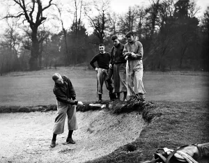 00571 Prints: Charlton Athletic football club go golfing at Sundridge Golf Club as training for their