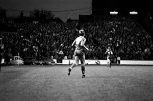 Images Dated 6th December 1986: Chelsea 0 v. Wimbledon 4. Division One Football. December 1986 LF21-12-056