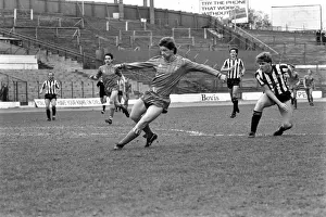 Chelsea 1 v. Newcastle 1. Division One Football United. April 1986 LF19-10-010