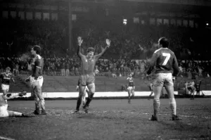 Chelsea 2 v. Leicester 2. Division One Football February 1986 LF18-04-069