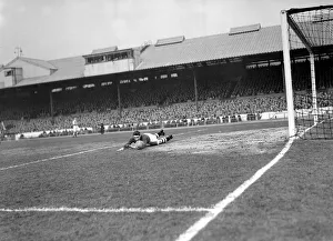 Chelsea v Arsenal April 1953 Stamford Bridge was sold out for Saturdays game