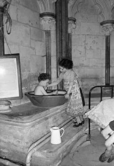 Child refugees washing in Salisbury Cathedral during the Second World War