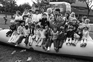 00658 Collection: These children from Aldonley, Almondbury, enjoyed a 'play day'