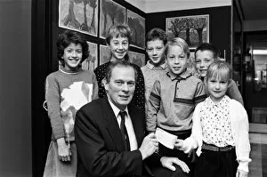 Images Dated 31st October 1989: Children give up cash for charity. Children went without pocket money
