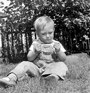 Children: Childhood: Food: 2 years old Geoff Parkinson finds that his first