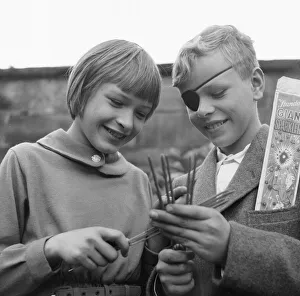 Village Prints: Children enjoy Bonfire Night at Pestalozzi Village for Children in Sedlescombe