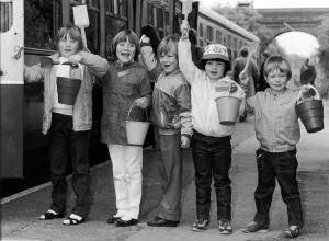 Children from Ridpool Junior and Infants School in Hurstcroft Road Kitts Green seen here