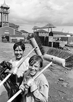 Bridges Prints: Children from St Hilda play scheme take part in a two day war on street litter