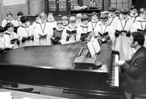 00116 Prints: The choristers of St. Nicholas Cathedral in Newcastle practising on November 25, 1971