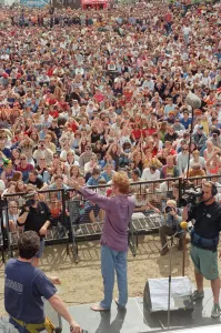 00969 Prints: Chris Evans, DJ on Radio One, presents the Radio One Roadshow from Tenby in South Wales