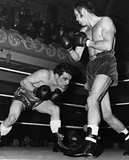 00130 Prints: Chris Finnegan the Olympics Gold medallist had an easy victory over Dick Griffiths of