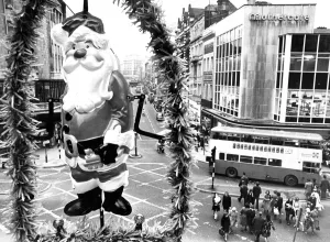 Double Decker Prints: Christmas is Coming, Liverpools city lighting engineers start putting up decorations