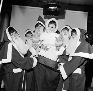 Christmas preparations for Ready Steady Go! at Rediffusion - British rock group