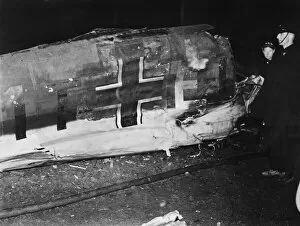 01392 Collection: Clacton air crash 1940. German Heinkel He 111 crashed during a minelaying sortie
