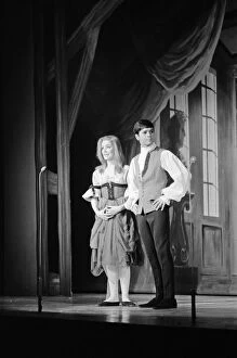 01187 Collection: Cliff Richard and Pippa Steel (18 year old cousin of Hayley Mills