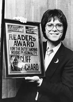 00141 Prints: Cliff Richard singer actor recieves a Daily Mirror award for music personality of