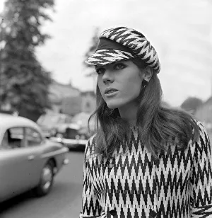 Confused Prints: Clothing Ascot Racing Fashion June 1966 dress with zigzag pattern with matching