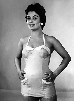 Clothing Fashion 1955. Woman modelling swimming costumes. P015133
