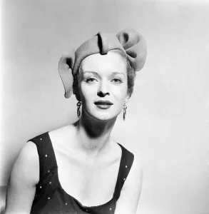 Clothing: Fashion: Hats: Lady Newborough presents the Mogambo