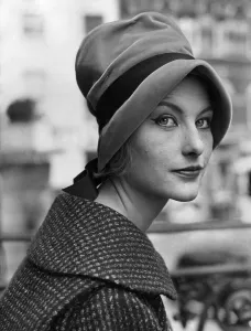 Clothing-Fashion: Hats: London milliner Rudolph dreamt up this high-crowned velvet