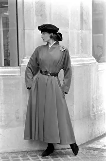 Elegance Prints: Clothing Fashion: Women fashions for Autumn / Winter 1988. March 1987 LDN-87-223A