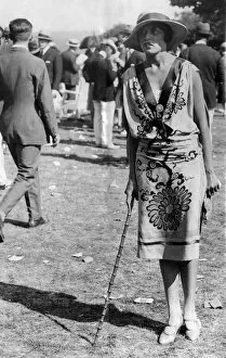 Images Dated 4th March 2008: Clothing Fashions August 1926