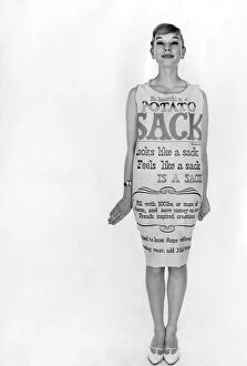 Images Dated 4th March 2008: Clothing Fashions: The sack as a New York fashion manufacturer sees it - '