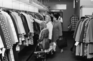 CO-OP Sale, Guildford, Surrey, Thursday 7th January 1971