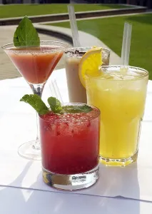Straw Prints: Cocktails. L / r - Durden, Orange Mocha Frappucciono (correct
