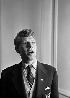 01281 Prints: Colin Grainger, Sunderland footballer turned singer. 3rd May 1957