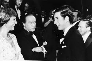 Princes Prints: Comedian Bope Hope at the Silver Jubilee Royal Variety Performance at the London
