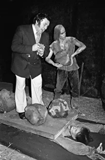 Comedian Les Dawson visits the London Dungeon at Tooley Street. 15th March 1978