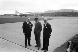 01157 Prints: Concorde 002, the British assembled second of the Anglo-French supersonic airliners