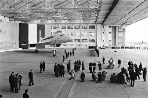 01157 Prints: Concorde, prototype 001 makes its first official public appearance as it is unveiled