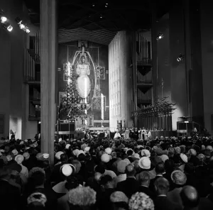 00912 Prints: The consecration of the new Coventry Cathedral. 25th May 1962