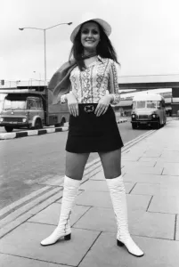 00032 Prints: Contestants for the Miss World contest arrive at Heathrow Airport, London