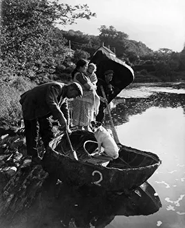 00366 Prints: Coracles : Following a pattern evolved over two thousand years ago