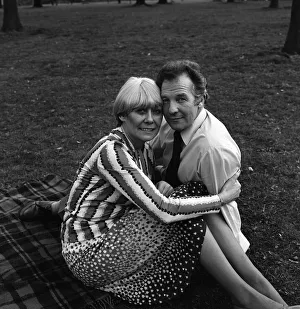01070 Prints: Coronation Street actress Liz Dawn with Derek Bennett. 18th April 1982