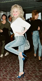 Country & Western singer Dolly Parton pictured here at London Airport shortly after