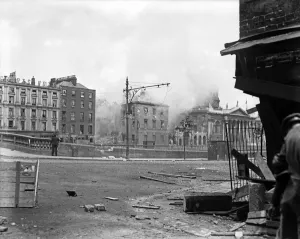 Forces Prints: The Four Courts on fire after being shelled by British Artillery after IRA took over Post