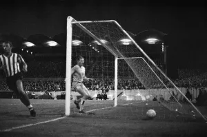 00392 Prints: Coventry City 2-1 Southampton. League match at Highfield Road