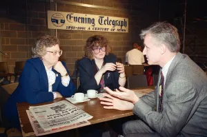 Warwickshire Prints: Coventry Evening Telegraph editor Neil Benson chats with Beryl Baker