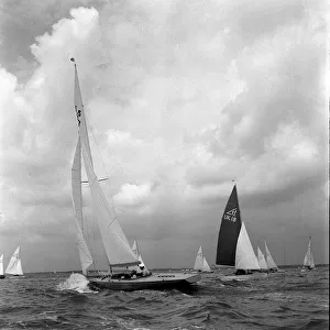 Yachting Prints: Cowes Week Isle of Wight 1955 5. 5 metre K17 Vision